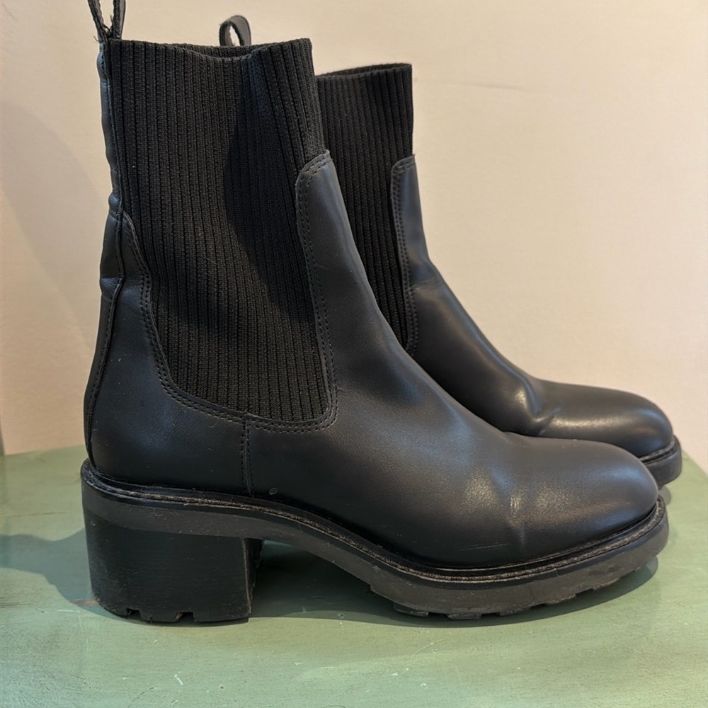 Steve Madden Kiley Chelsea Boot